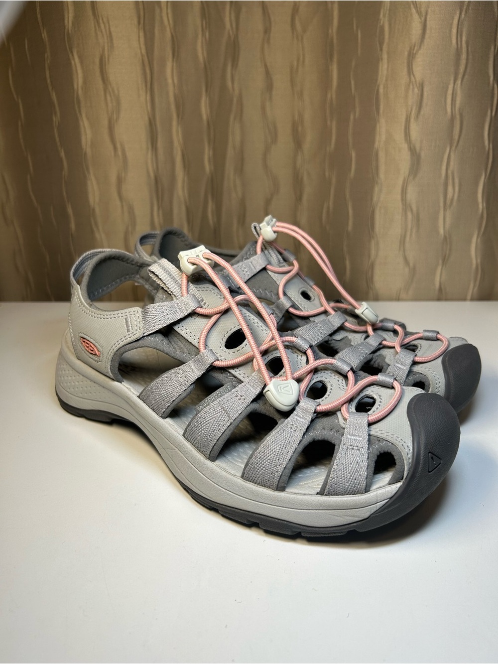 Keen Astoria West Sandal Women's 9 Gray Coral 1023589 Water Kayak Watersports - Picture 2 of 16